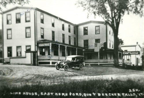 Line House  Arthur Bouchard, propriétaire 1921 (9, Route 253)
