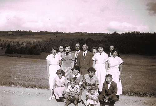 Famille Joseph Marquis et Alma Mongeau vers 1955 (10, rue du Cimetière)